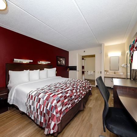 Red Roof Inn Tampa - Brandon Extérieur photo