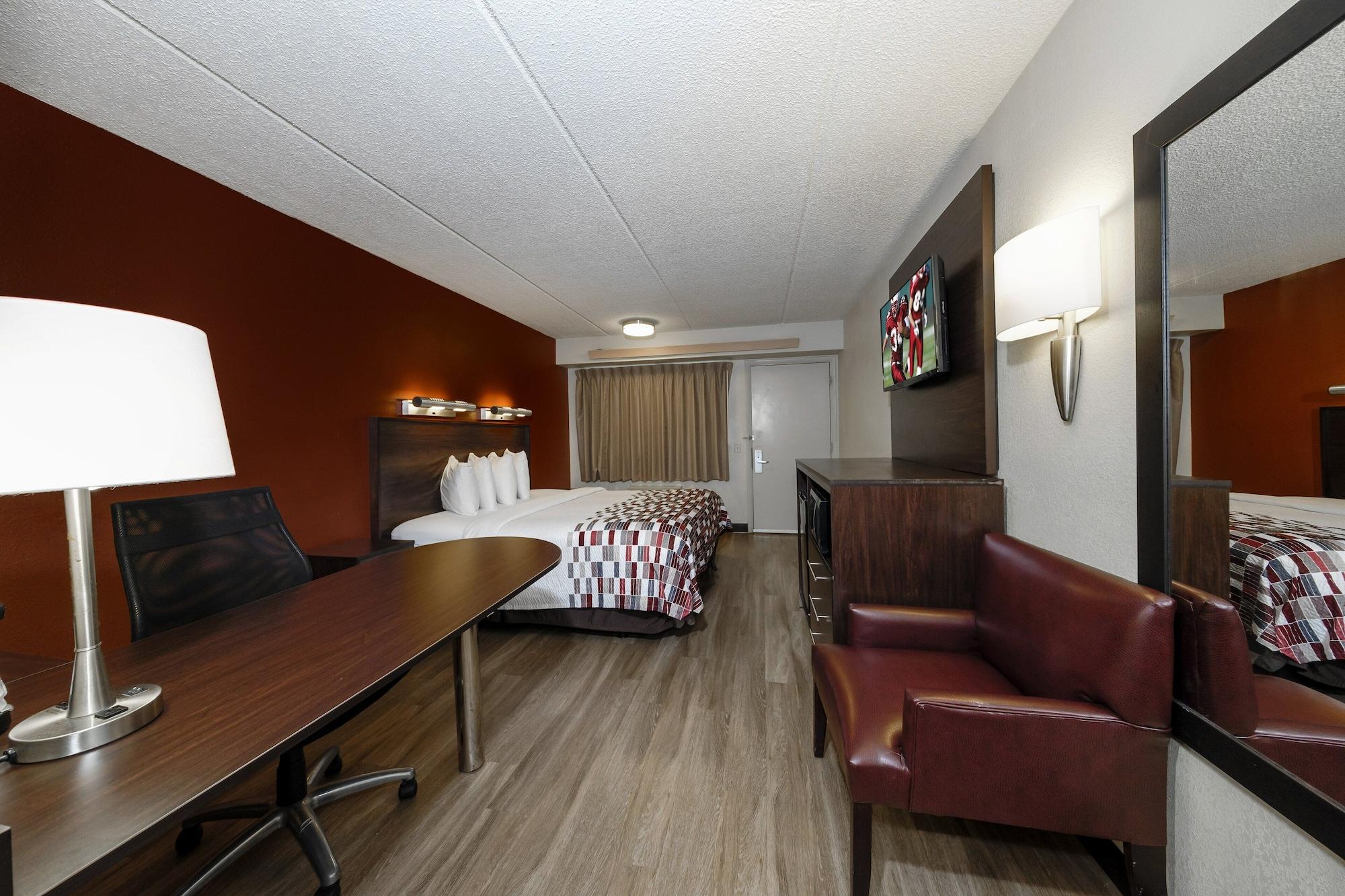 Red Roof Inn Tampa - Brandon Extérieur photo